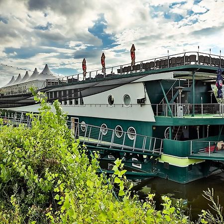 Rohan Boat Prag Exterior foto
