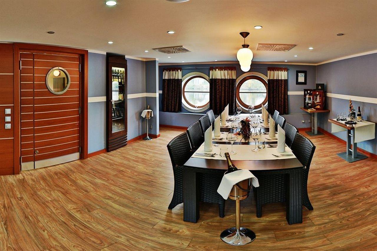 Rohan Boat Prag Exterior foto